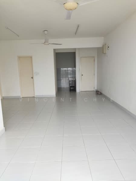 Kondominium untuk Disewa di Residensi Puchongmas - Vincent Chye - Living Room - PropertyGuru.com.my