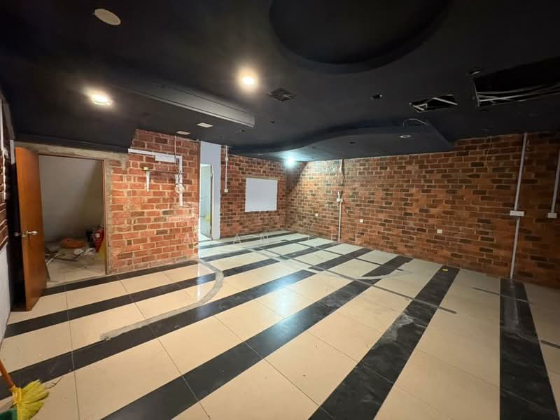 Shop for Rent in Ampang Jaya (Ampang) - Alan Lee - Interior - PropertyGuru.com.my