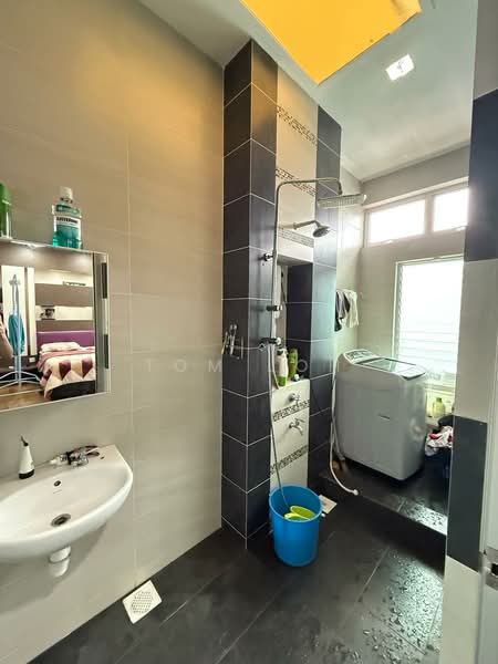 Townhouse for Rent in Taman Sutera Utama (Skudai) - Tom Loh - Bathroom - PropertyGuru.com.my