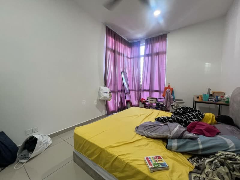 Service Residence for Sale at THE SENAI GARDEN (PANGSAPURI IMPIAN SENAI) - Rain Ng - Bedroom - PropertyGuru.com.my