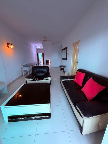 Condominium for Sale at Cassia Resort Condominium - Roy Kuak - Living Room - PropertyGuru.com.my