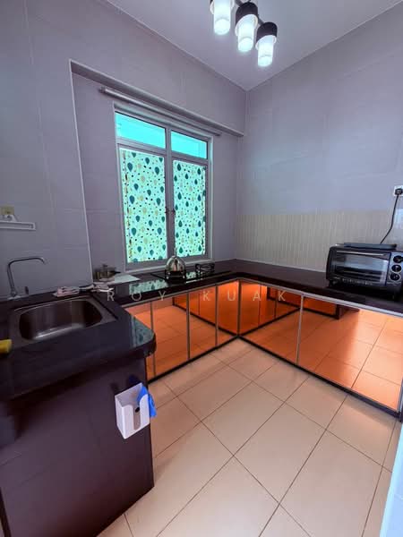 Condominium for Sale at Cassia Resort Condominium - Roy Kuak - Kitchen - PropertyGuru.com.my