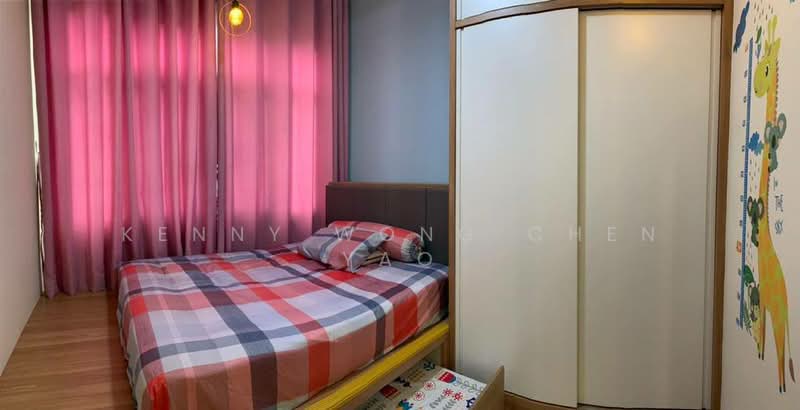 Service Residence for Sale at 8Scape Residence @ Sutera - Kenny Wong Chen Yao - Bedroom - PropertyGuru.com.my