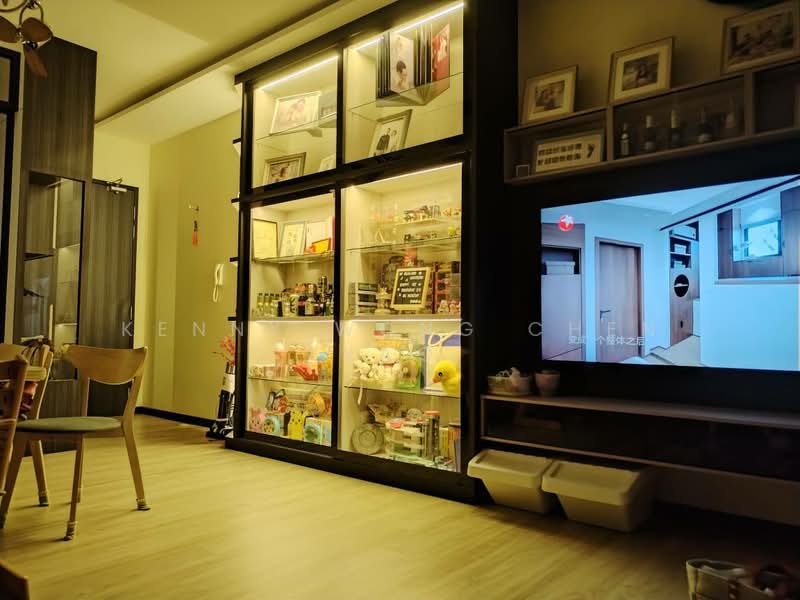 Service Residence for Sale at 8Scape Residence @ Sutera - Kenny Wong Chen Yao - Living Room - PropertyGuru.com.my