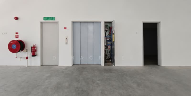 Factory for Rent in Taman Puchong Perdana (Puchong) - Danace Lee - Corridor - PropertyGuru.com.my