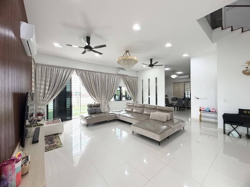 Semi-Detached House for Sale in Bandar Kinrara Seksyen 8 (Bandar Kinrara) - CK Yee - Living Room - PropertyGuru.com.my