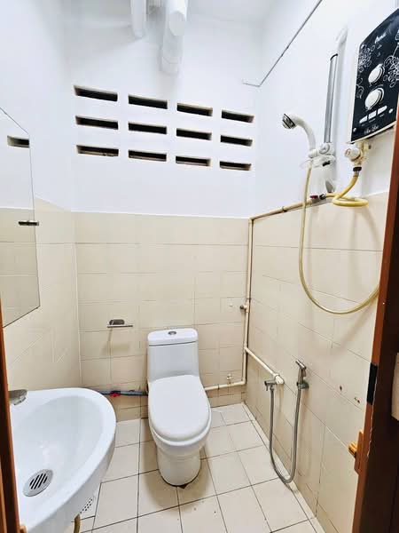 Pangsapuri untuk Dijual di Pangsapuri Angsana - Fauran Nawawi - PropertyGuru.com.my