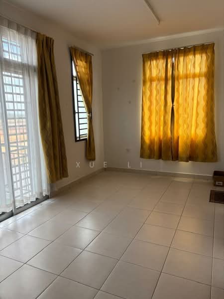 2.5-storey Terraced House for Rent in Iskandar Puteri (Nusajaya) (Johor) - Xue Li - Living Room - PropertyGuru.com.my