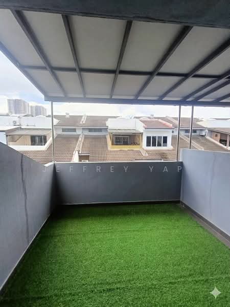 2.5-storey Terraced House for Sale in Taman Meranti Jaya (Puchong) - Jeffrey Yap - Balcony - PropertyGuru.com.my