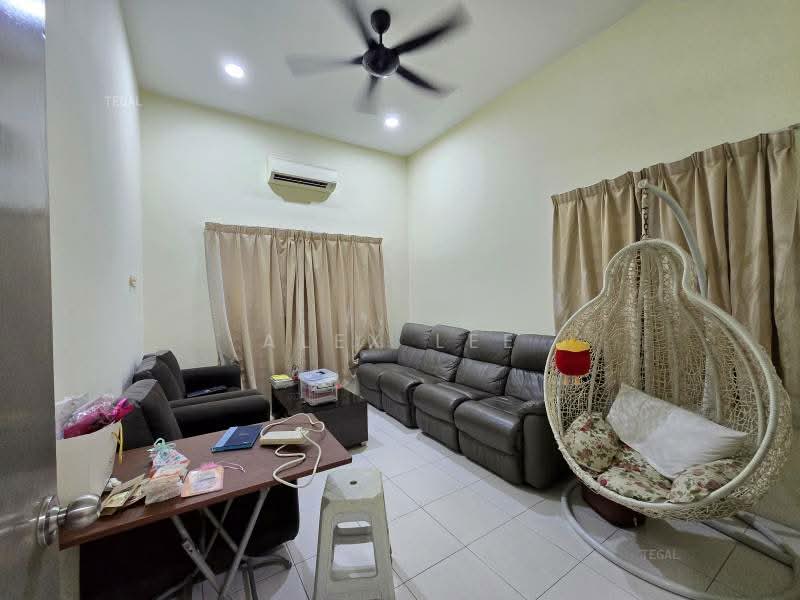 1-storey Terraced House for Sale in Klang (Selangor) - Alex Lee - Living Room - PropertyGuru.com.my