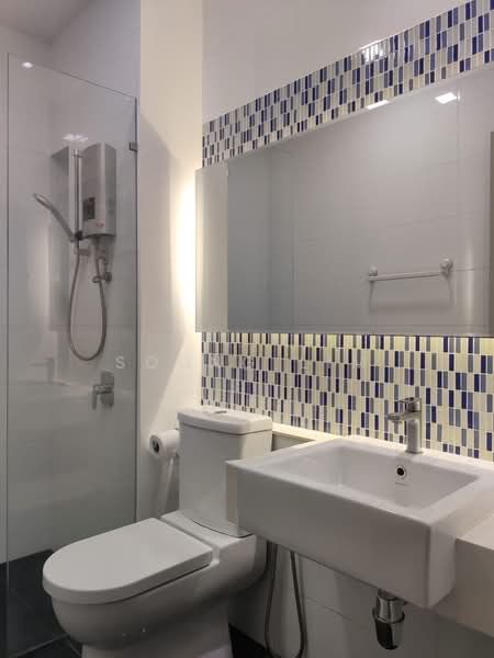 Servis Apartment untuk Disewa di Residential Suites @ HighPark - Soung Lim - Bathroom - PropertyGuru.com.my
