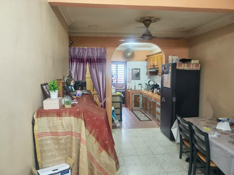Rumah Teres 1 Tingkat untuk Dijual di Taman Medan (Petaling Jaya) - Hazeman Omar - Kitchen - PropertyGuru.com.my