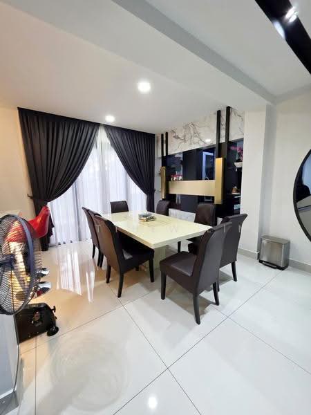 3-storey Terraced House for Sale in Ambang Botanic (Klang) - Matthew Lim - Dining Room - PropertyGuru.com.my