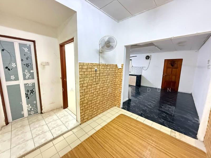 1-storey Terraced House for Sale in Bandar Tasik Kesuma (Beranang) - Firdaus Hamidun - PropertyGuru.com.my