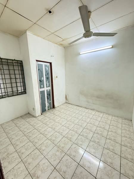 1-storey Terraced House for Sale in Bandar Tasik Kesuma (Beranang) - Firdaus Hamidun - PropertyGuru.com.my