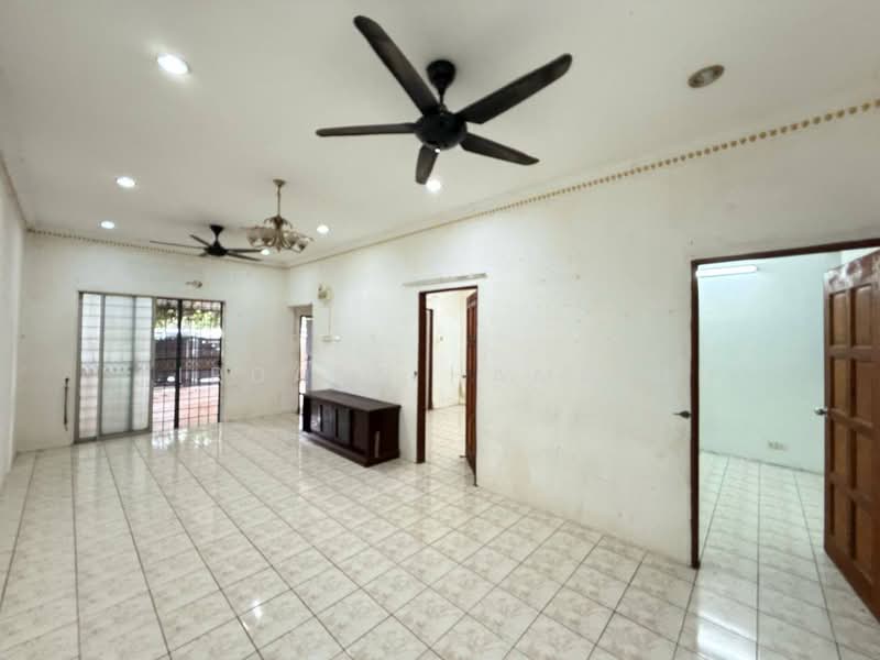 1-storey Terraced House for Sale in Bandar Tasik Kesuma (Beranang) - Firdaus Hamidun - PropertyGuru.com.my