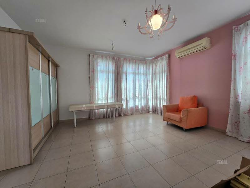 Rumah Berkembar untuk Dijual di Klang (Selangor) - Alex Lee - Living Room - PropertyGuru.com.my