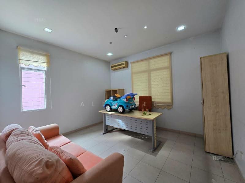 Rumah Berkembar untuk Dijual di Klang (Selangor) - Alex Lee - Study - PropertyGuru.com.my