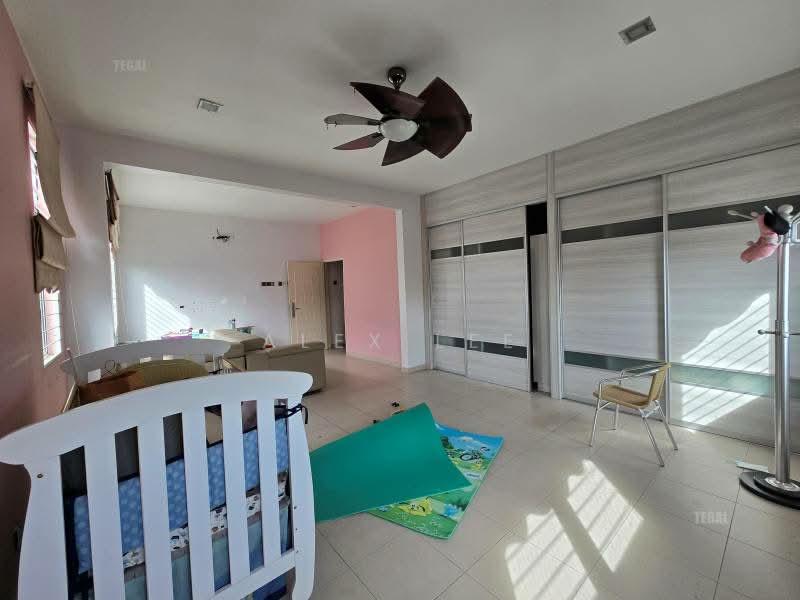 Rumah Berkembar untuk Dijual di Klang (Selangor) - Alex Lee - Living Room - PropertyGuru.com.my