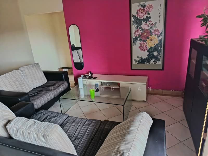 Kondominium untuk Dijual di Perdana Exclusive - Raymond Tan - Living Room - PropertyGuru.com.my