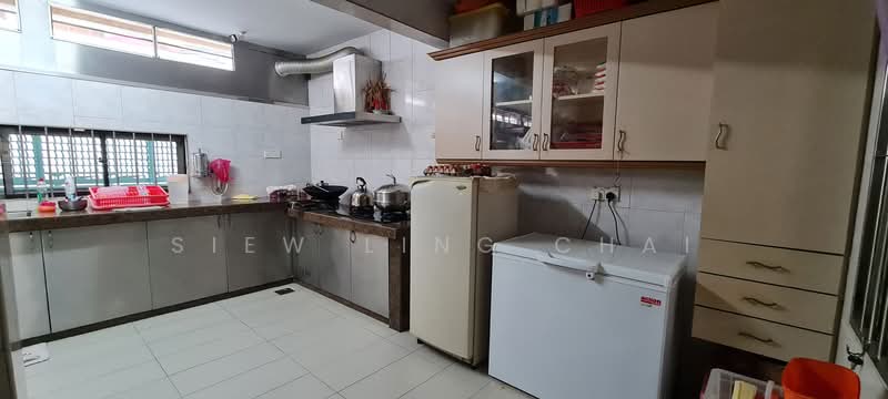 Rumah Berkembar untuk Dijual di Bandar Sungai Long (Selangor) - Siew Ling Chai - Kitchen - PropertyGuru.com.my