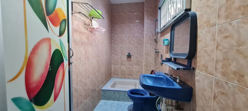 Rumah Berkembar untuk Dijual di Bandar Sungai Long (Selangor) - Siew Ling Chai - Bathroom - PropertyGuru.com.my
