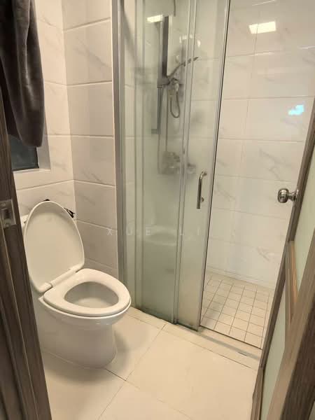 Kondominium untuk Disewa di Ataraxia Park @ Forest City - Xue Li - Bathroom - PropertyGuru.com.my