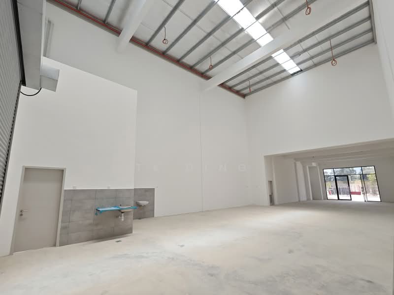 Kilang untuk Dijual di Akasia Business Park (Ulu Tiram) - TK Ding - Interior - PropertyGuru.com.my