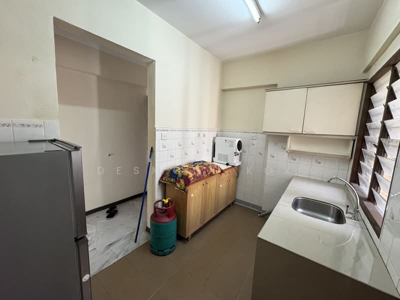 Apartment for Rent at Sri Damansara Court - Desmond Kok - Kitchen - PropertyGuru.com.my