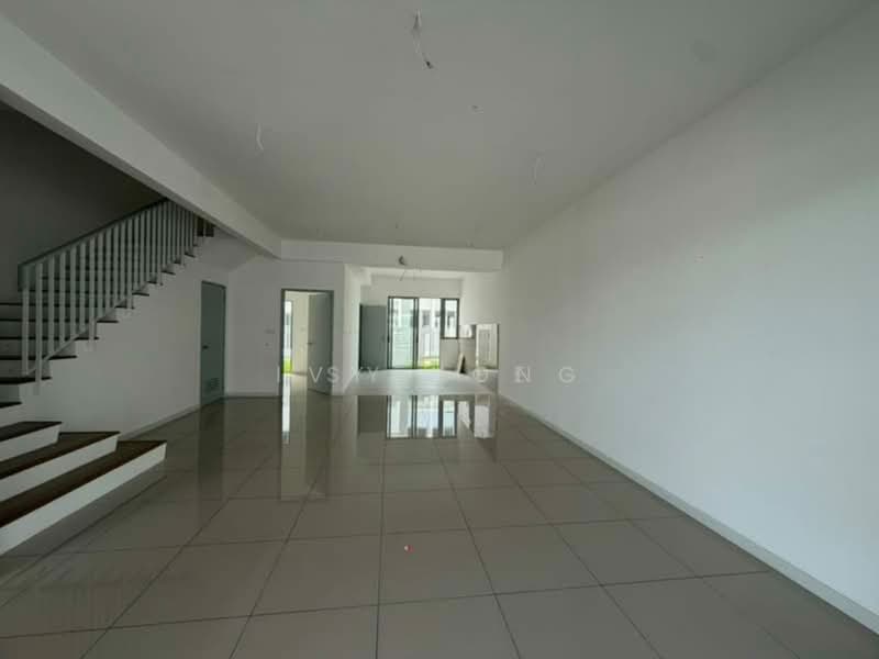 2-storey Terraced House for Rent in Bandar Gamuda Cove (Dengkil) - Ivy Wong - Living Room - PropertyGuru.com.my