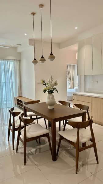 Servis Apartment untuk Disewa di 121 Residences - JK Leong - Dining Room - PropertyGuru.com.my