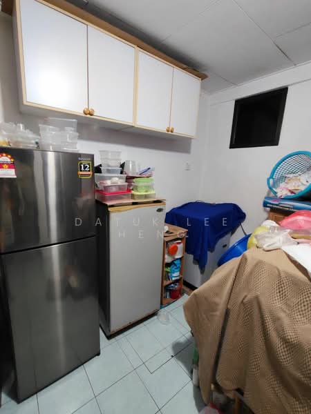 Rumah Teres 2 Tingkat untuk Dijual di Medan Pengkalan Saujana (Ipoh) - Datuk Lee Heng - Kitchen - PropertyGuru.com.my