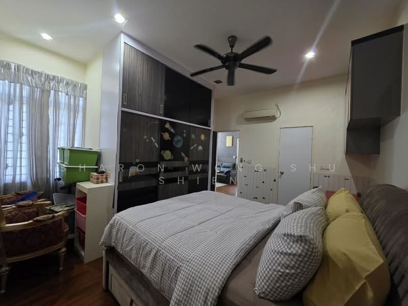 Cluster House for Sale in Bukit Indah (Iskandar Puteri (Nusajaya)) - Sharon Wong Shu Shien - Bedroom - PropertyGuru.com.my