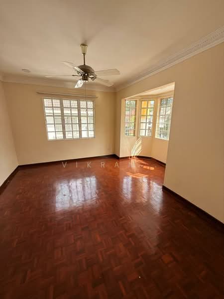 Bungalow for Sale in Bandar Country Homes (Rawang) - Vikram . - Living Room - PropertyGuru.com.my