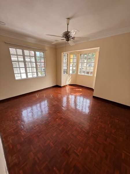 Bungalow for Sale in Bandar Country Homes (Rawang) - Vikram . - Living Room - PropertyGuru.com.my
