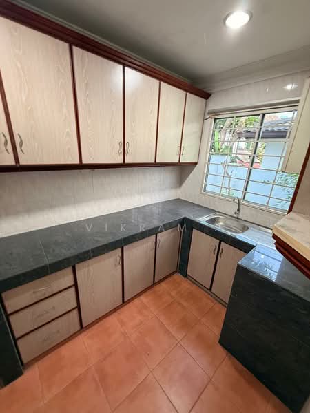 Bungalow for Sale in Bandar Country Homes (Rawang) - Vikram . - Kitchen - PropertyGuru.com.my