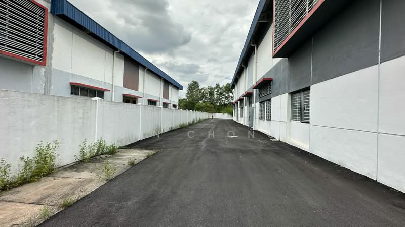 Gudang untuk Disewa di Rawang (Selangor) - Ken Chong - Exterior - PropertyGuru.com.my
