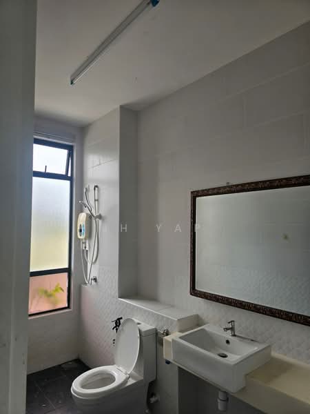 Terraced House for Rent in Kota Masai (Pasir Gudang) - JH Yap - Bathroom - PropertyGuru.com.my
