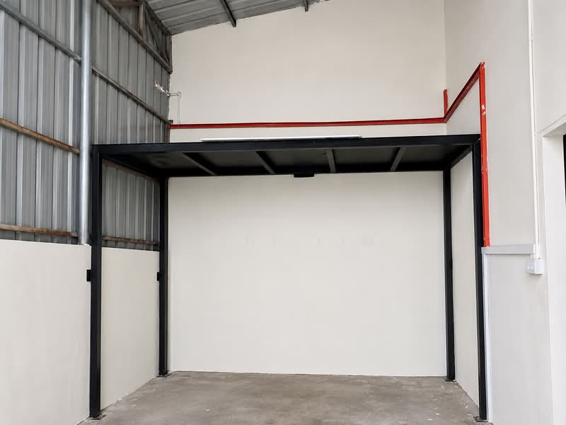 Kilang untuk Disewa di Taman Desa Jaya (Johor Bahru) - Irene Lim - Exterior - PropertyGuru.com.my