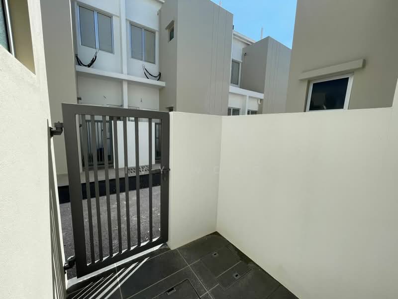 2-storey Terraced House for Rent in Bandar Gamuda Cove (Dengkil) - Ivy Wong - Exterior - PropertyGuru.com.my