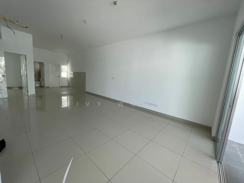 2-storey Terraced House for Rent in Bandar Gamuda Cove (Dengkil) - Ivy Wong - Living Room - PropertyGuru.com.my
