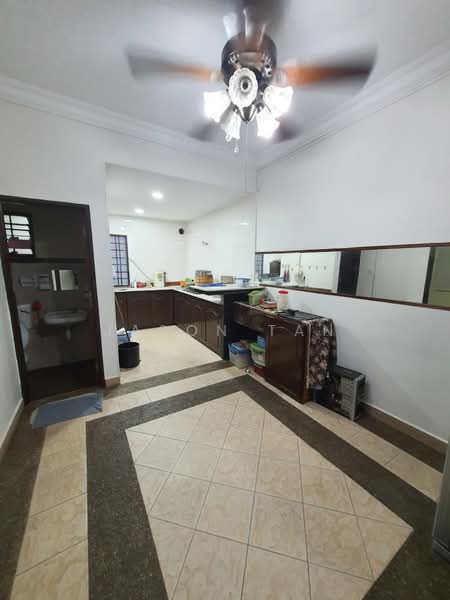 2-storey Terraced House for Sale in Taman Putra Prima (Puchong) - Jason Tan - Kitchen - PropertyGuru.com.my