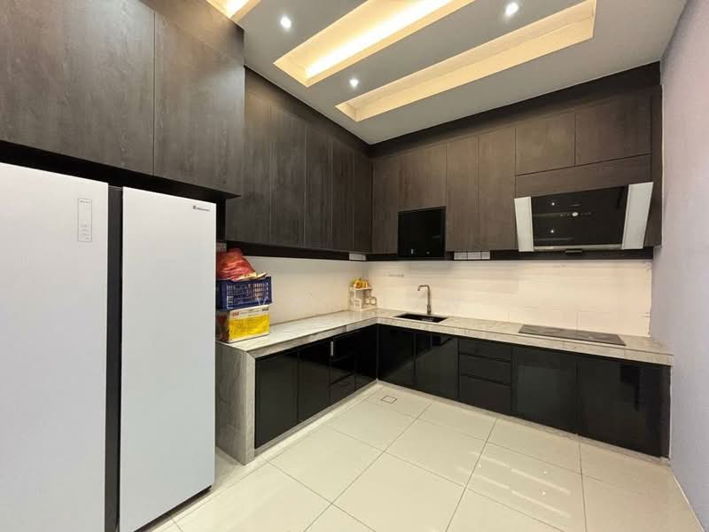 Rumah Kluster untuk Dijual di Taman Bukit Skudai (Skudai) - Eva Siow - Kitchen - PropertyGuru.com.my