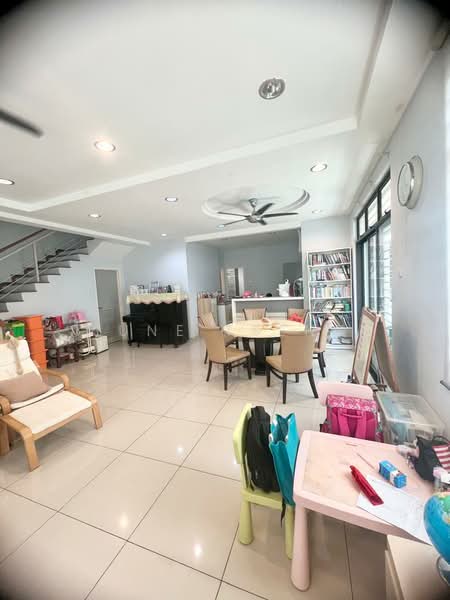 Rumah Kluster untuk Dijual di Taman Skudai Indah (Skudai) - June Tseng - Living Room - PropertyGuru.com.my