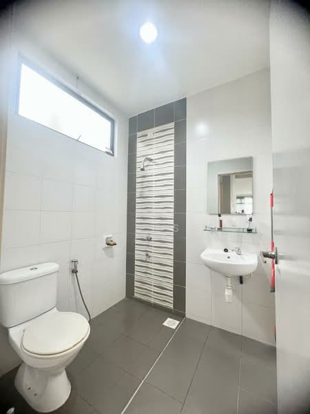Rumah Kluster untuk Dijual di Taman Skudai Indah (Skudai) - June Tseng - Bathroom - PropertyGuru.com.my