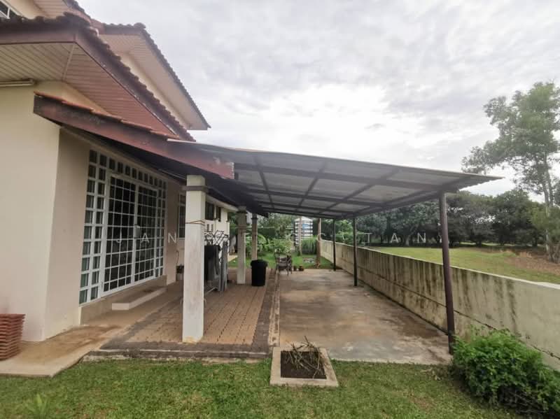 Bungalow for Sale in Ayer Keroh (Melaka) - Janice CC Tan - PropertyGuru.com.my