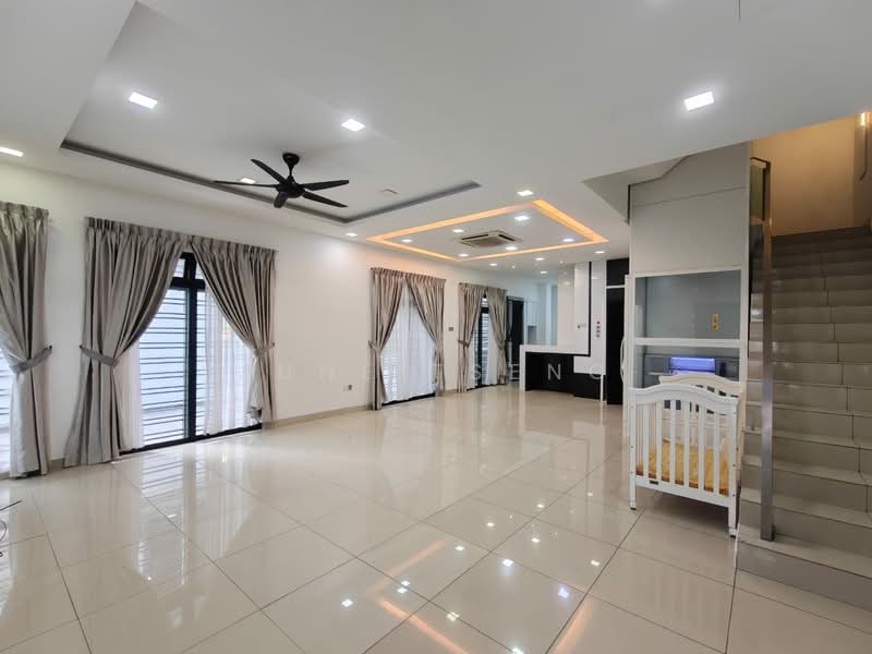 Rumah Kluster untuk Dijual di Taman Mutiara Rini (Skudai) - June Tseng - Living Room - PropertyGuru.com.my