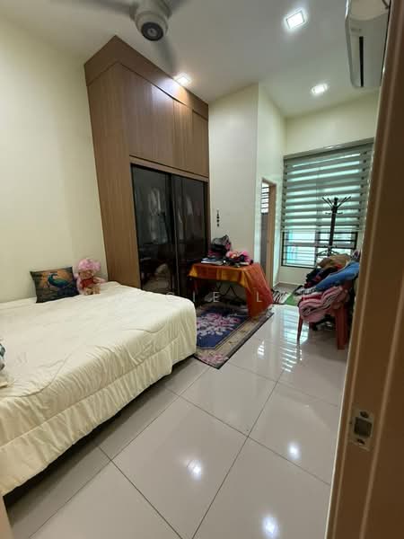 2-storey Terraced House for Sale in Taman Mount Austin (Tebrau) - Maggie Lee - Bedroom - PropertyGuru.com.my