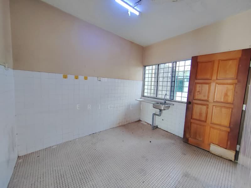 2-storey Terraced House for Sale in Pandan Perdana (Ampang) - Eric Liew - Kitchen - PropertyGuru.com.my