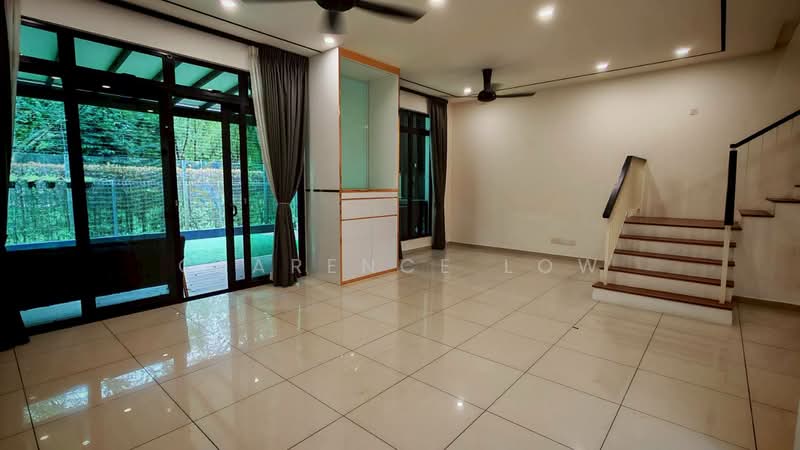 Rumah Teres 2 Tingkat untuk Disewa di Senibong (Permas Jaya) - Clarence Low - Living Room - PropertyGuru.com.my